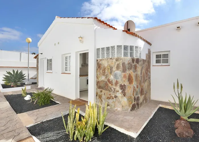 Recently Renovated, With Views, Barbecue And Outdoor Shower *