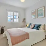 Recently Renovated, With Views, Barbecue And Outdoor Shower Apartmán *