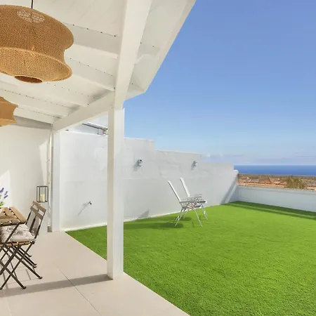 Recently Renovated, With Views, Barbecue And Outdoor Shower Apartment Caleta De Fuste