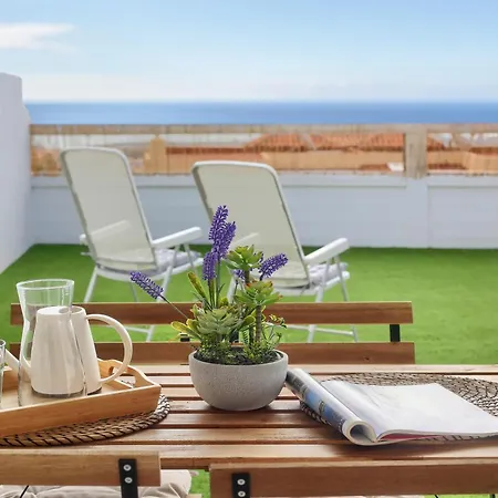 Apartment Recently Renovated, With Views, Barbecue And Outdoor Shower *