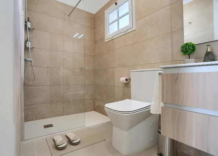 شقة Recently Renovated, With Views, Barbecue And Outdoor Shower