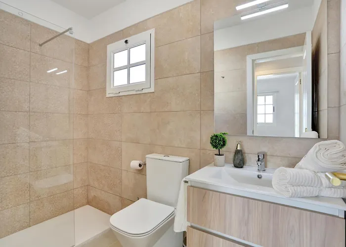 شقة Recently Renovated, With Views, Barbecue And Outdoor Shower كاليتا ذي فوستي